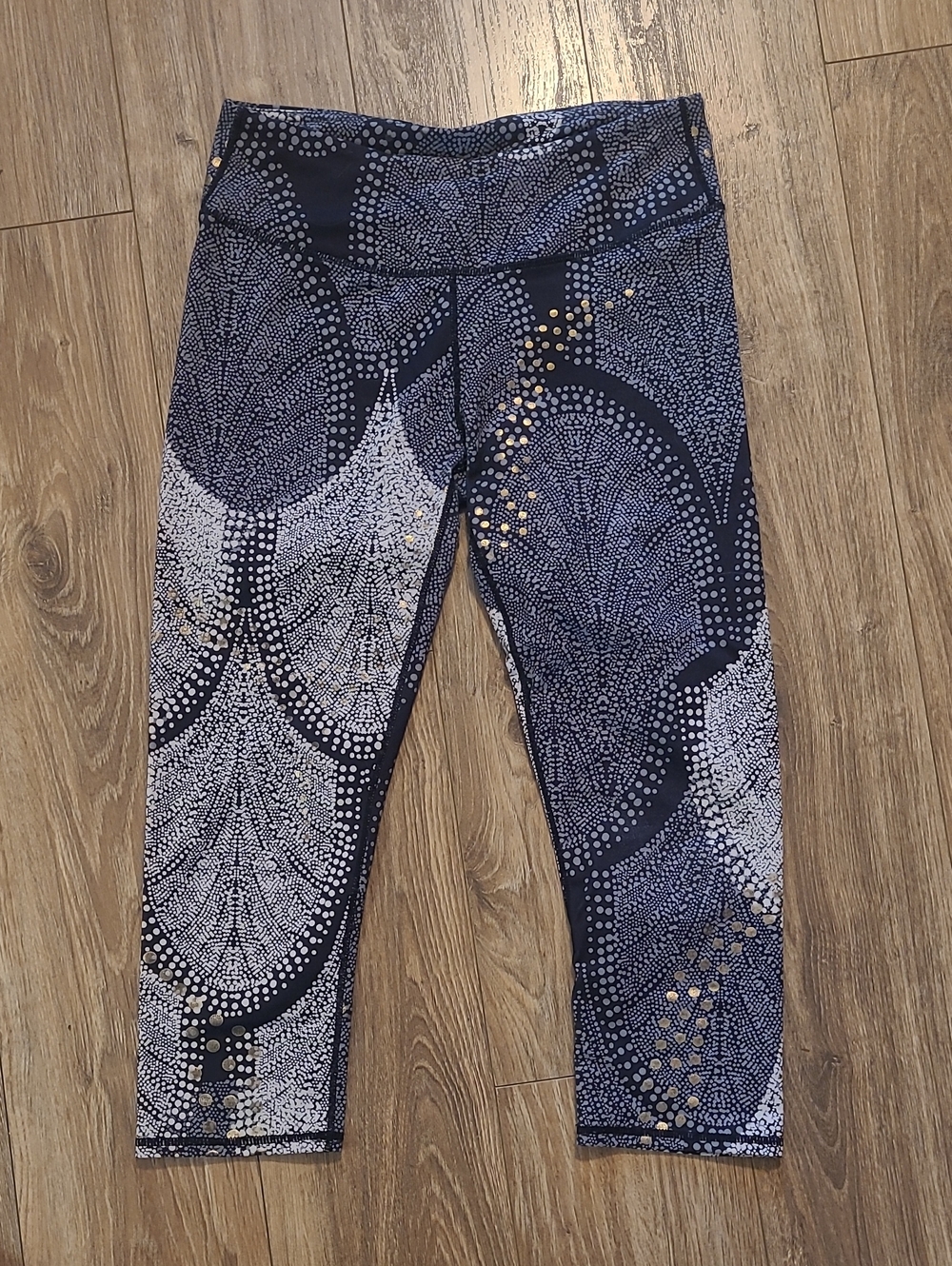 Fabletics Navy & Gold Dot-Pattern Capri Leggings